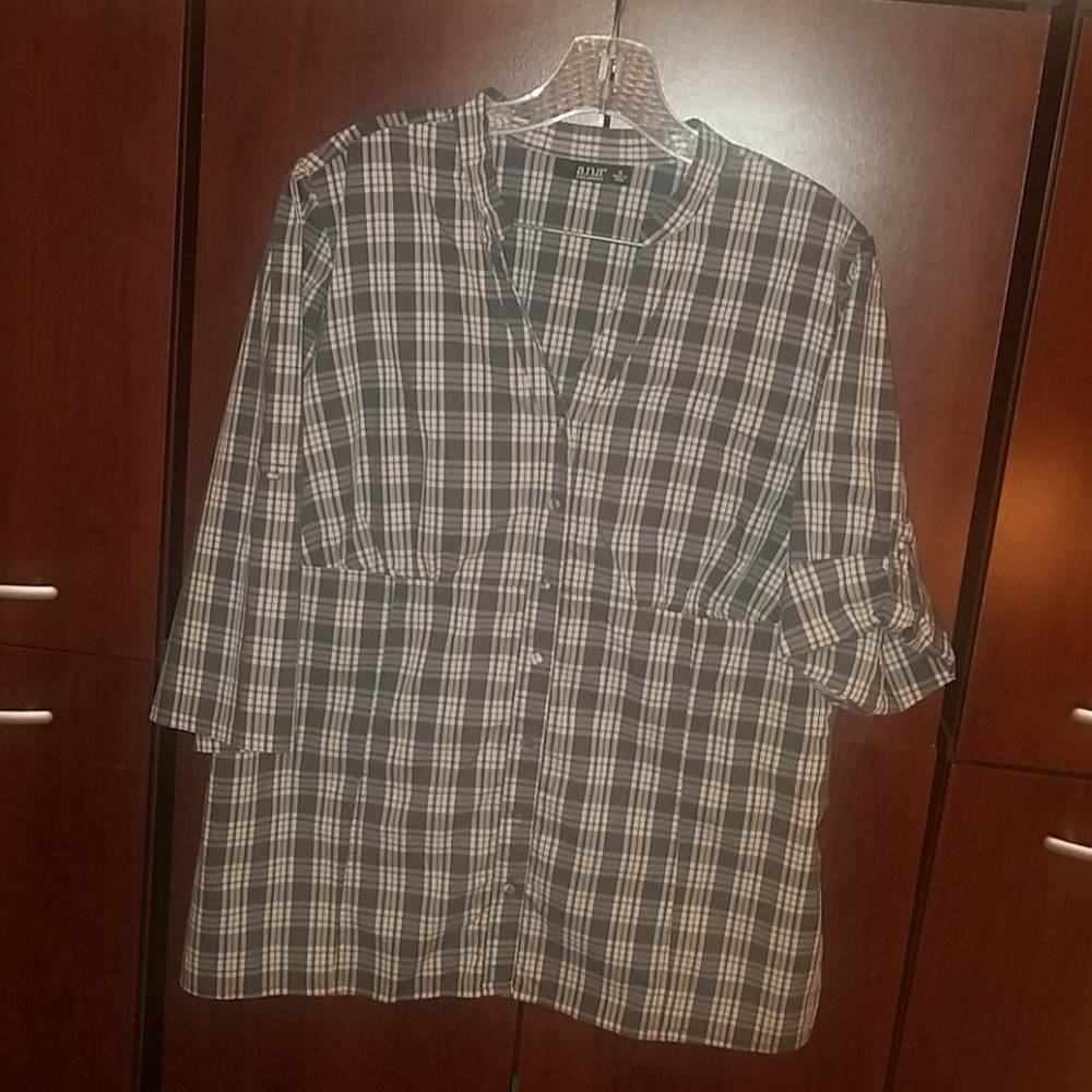 A.N.A V-Neck Cuffed Sleave Casual Top